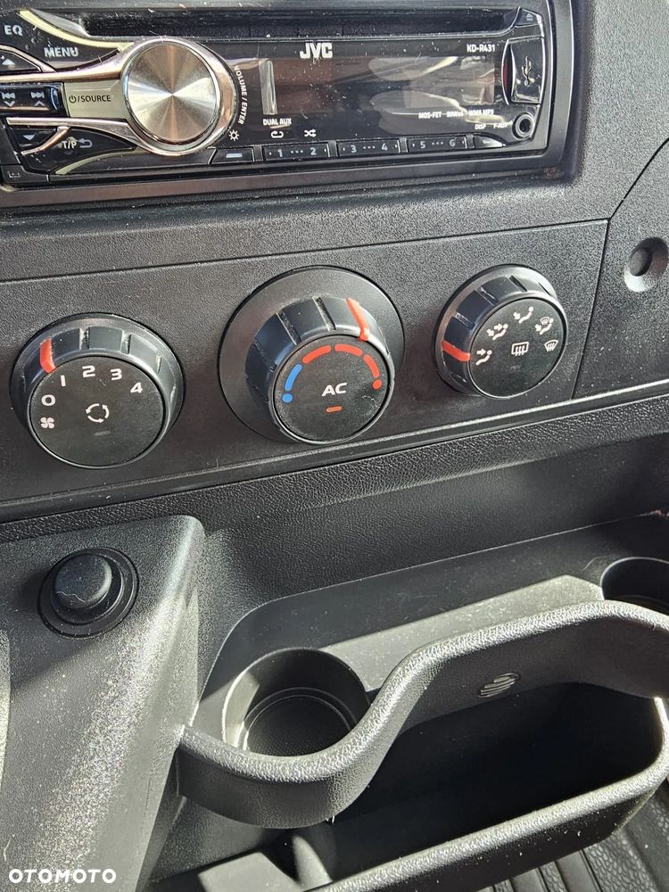 Renault Master . . Kamper .niski przebieg. WC. Prysznic . Webasto . - 27