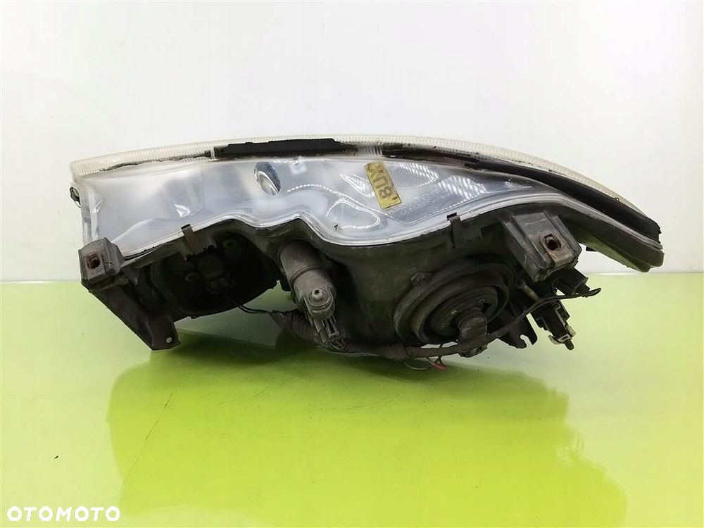Reflektor lampa przód prawa SPRYSKIWACZ Chrysler 300M 1998-2004 R - 4