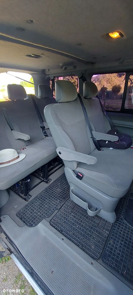 Opel Vivaro - 12