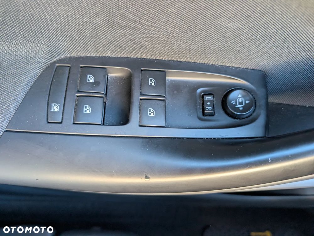 Opel Astra 1.6 D Start/Stop Automatik Dynamic - 36