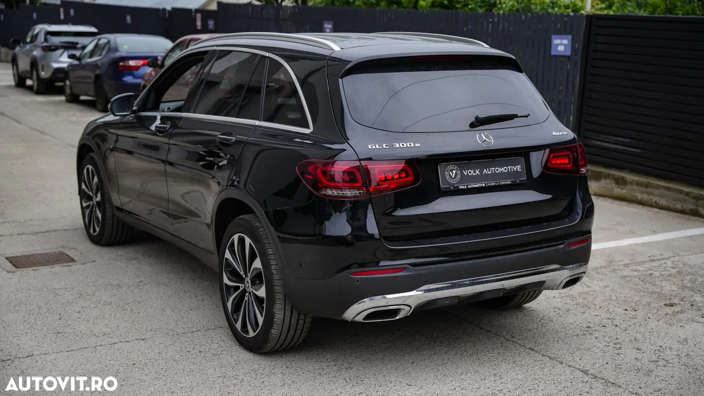 Mercedes-Benz GLC 300 e 4Matic 9G-TRONIC - 4
