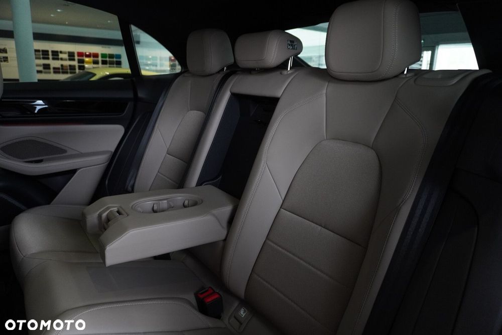 Porsche Macan - 25