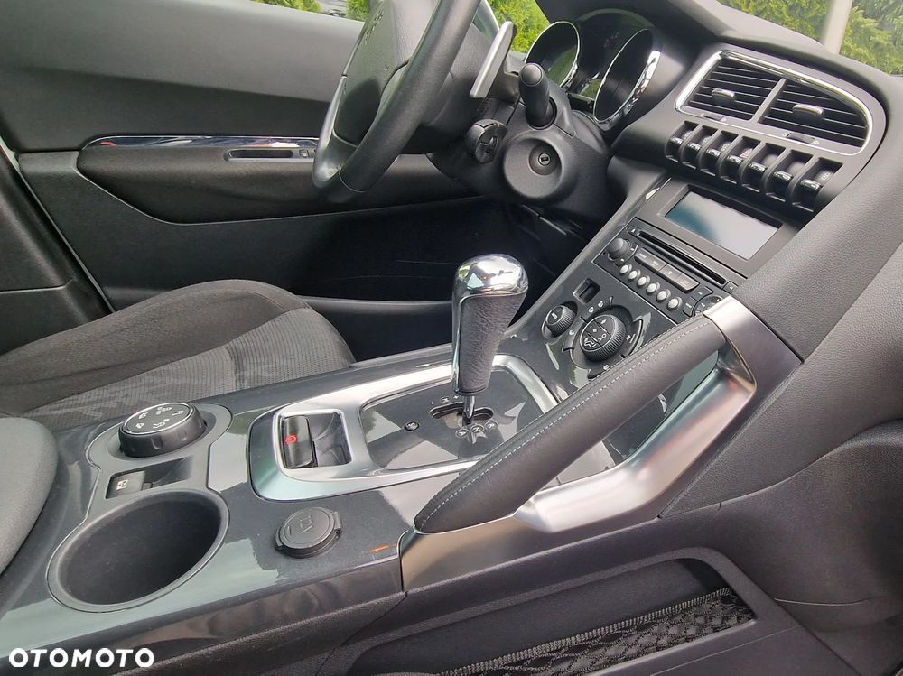 Peugeot 3008 1.6 HDi Premium - 11