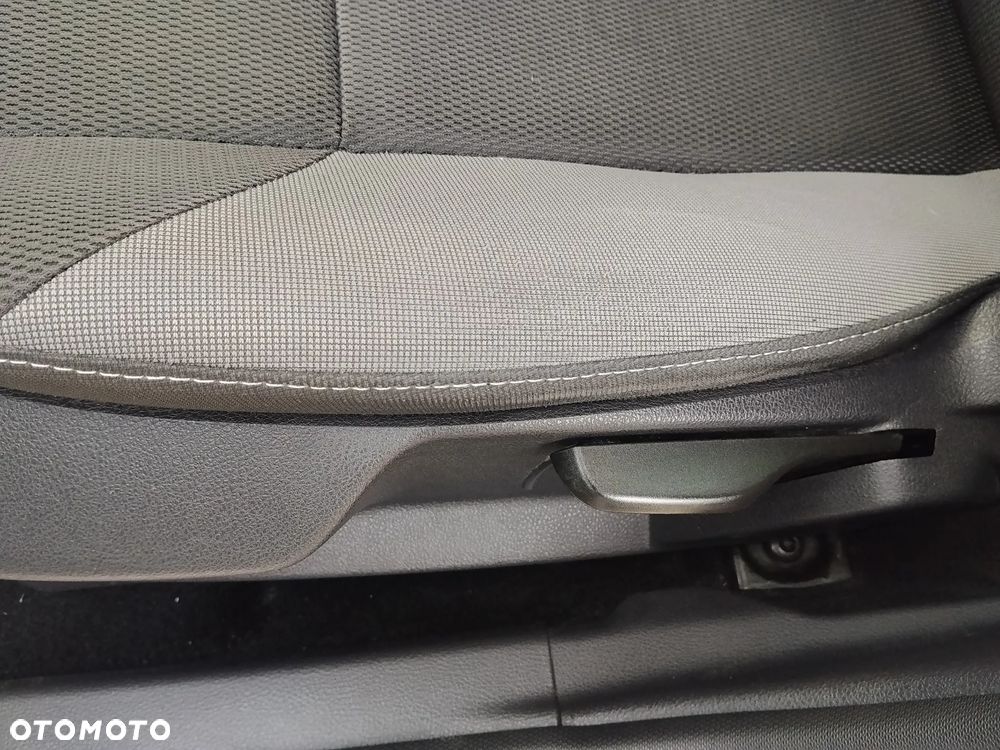 Ford Focus - 19