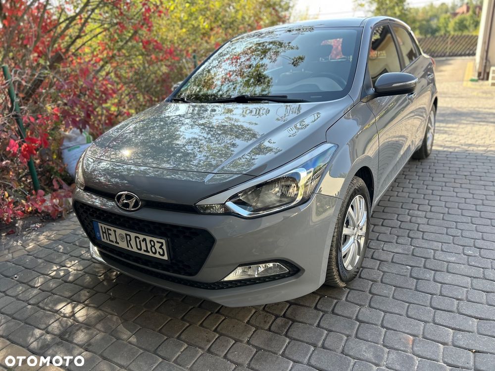 Hyundai i20 1.2 Trend - 13