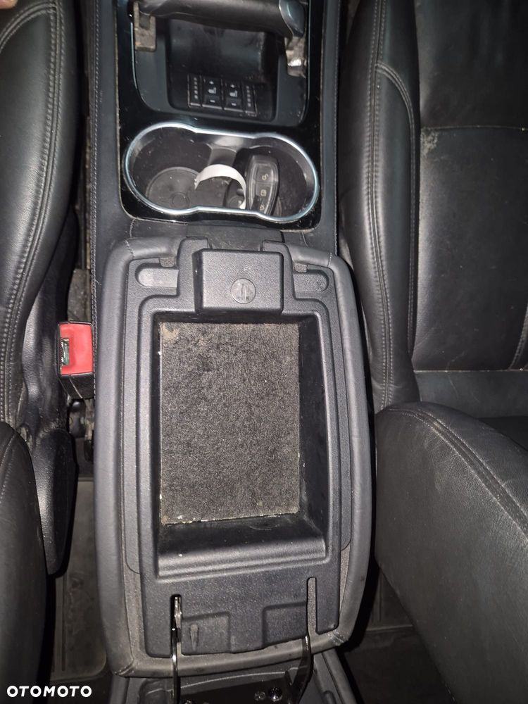 Ford S-Max - 14