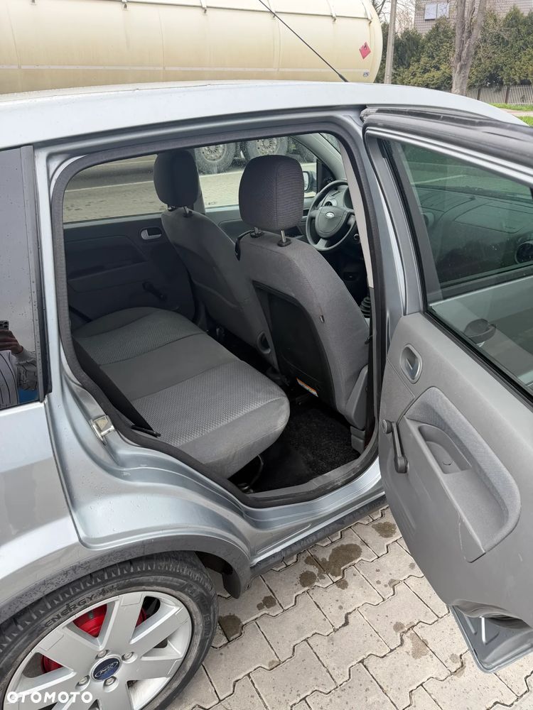 Ford Fusion 1.4 + - 13