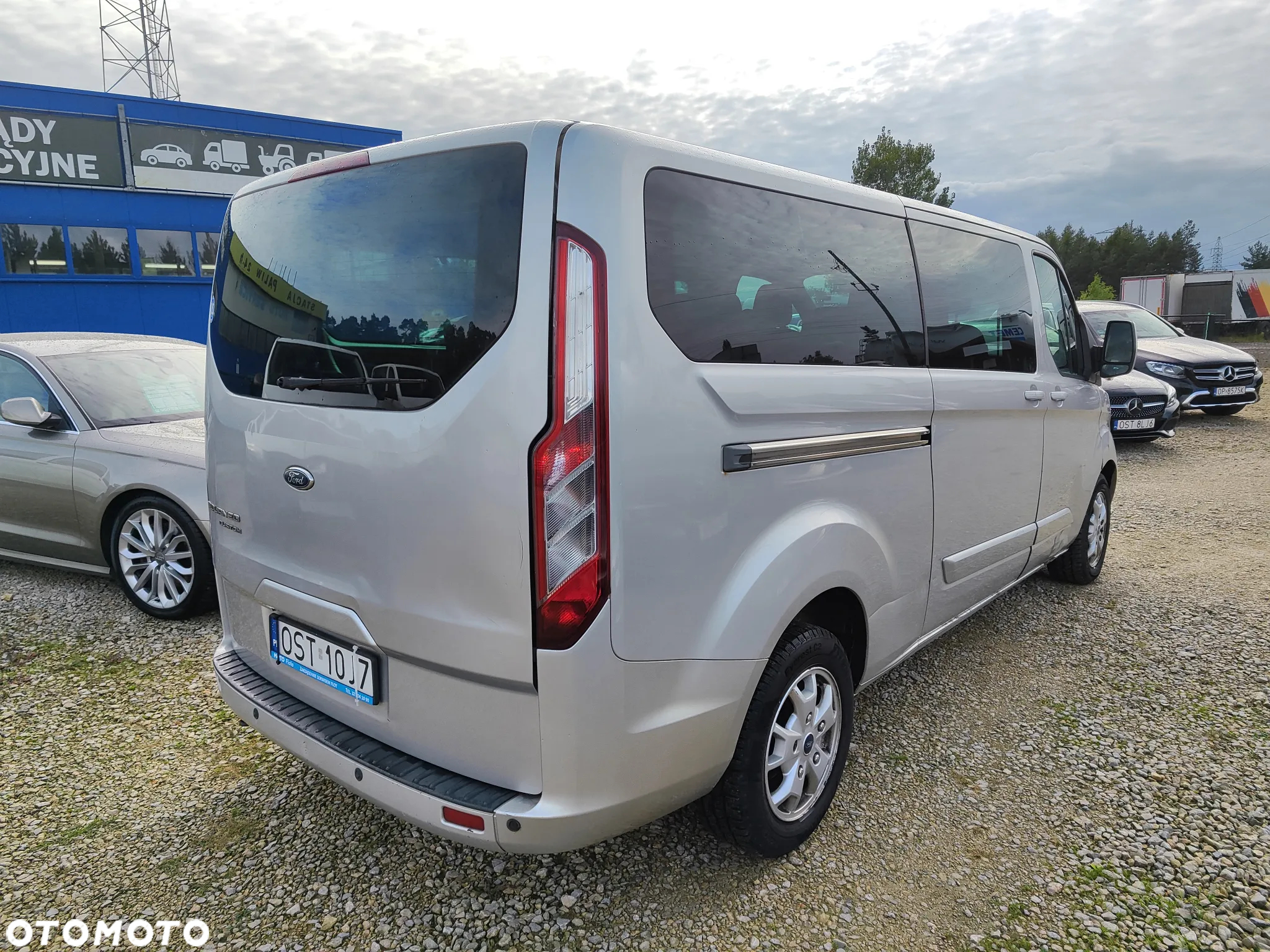 Ford Tourneo Custom - 7