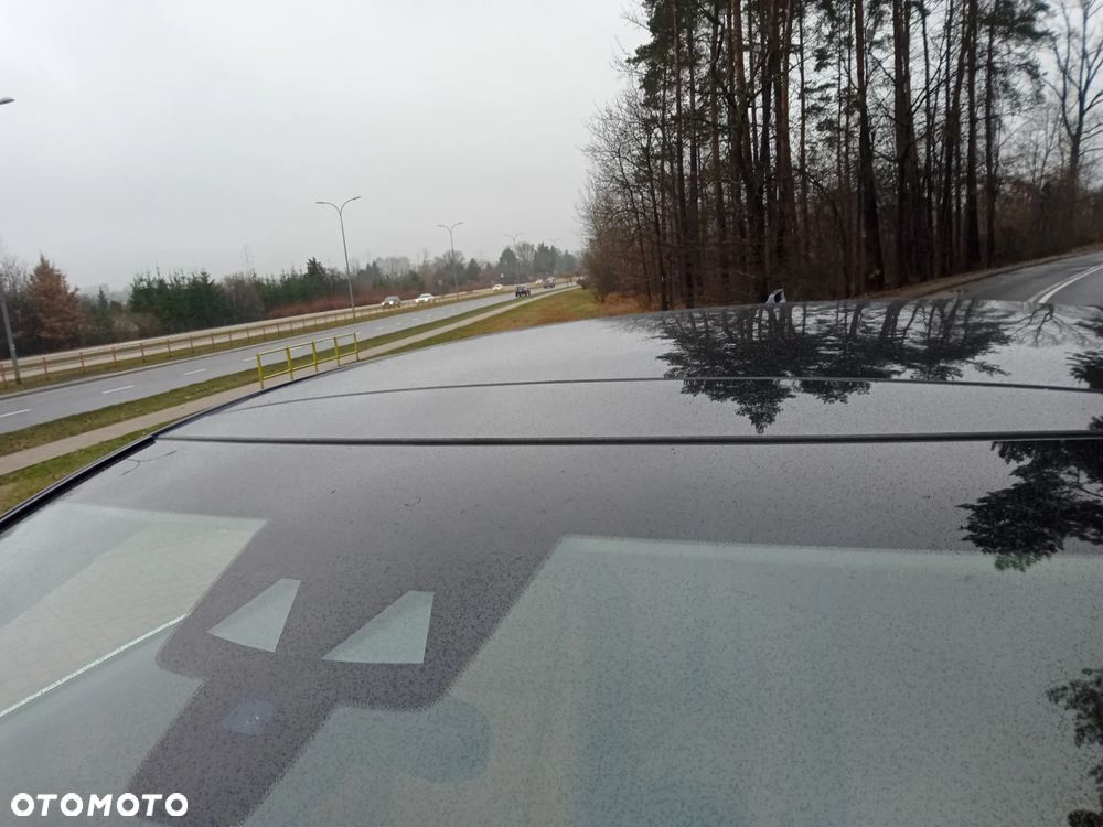 Jaguar XJ 3.0 T AWD R-Sport - 32