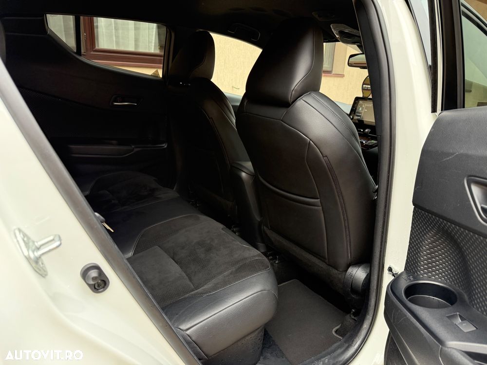 Toyota C-HR 2.0 HSD 184 CP 4x2 CVT C-ult Style bi-tone - 19