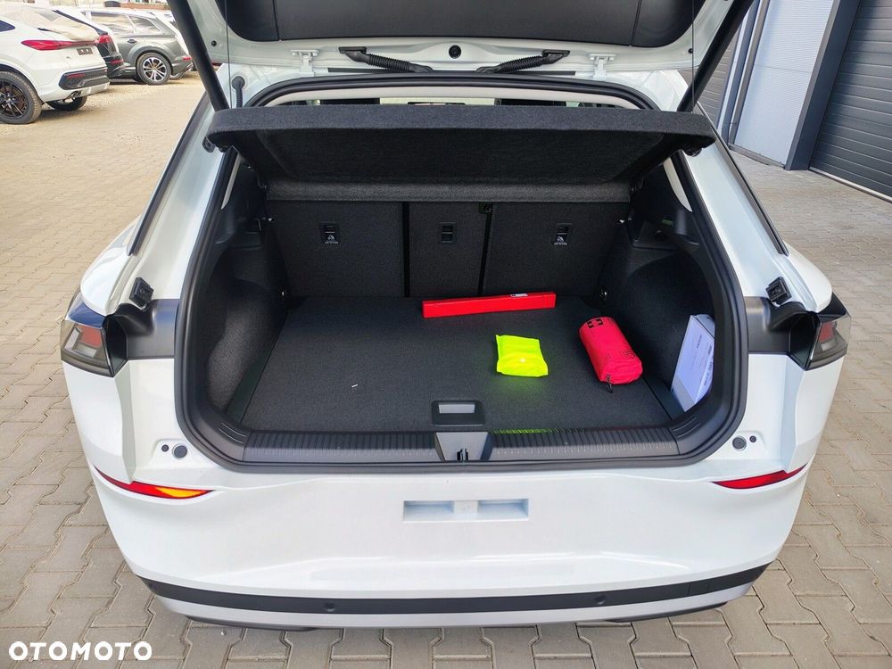 Volkswagen T-Roc - 10