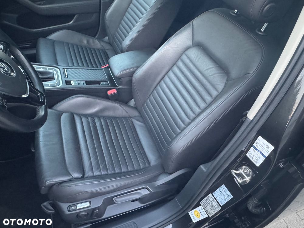 Volkswagen Passat 2.0 TDI SCR DSG Highline - 27