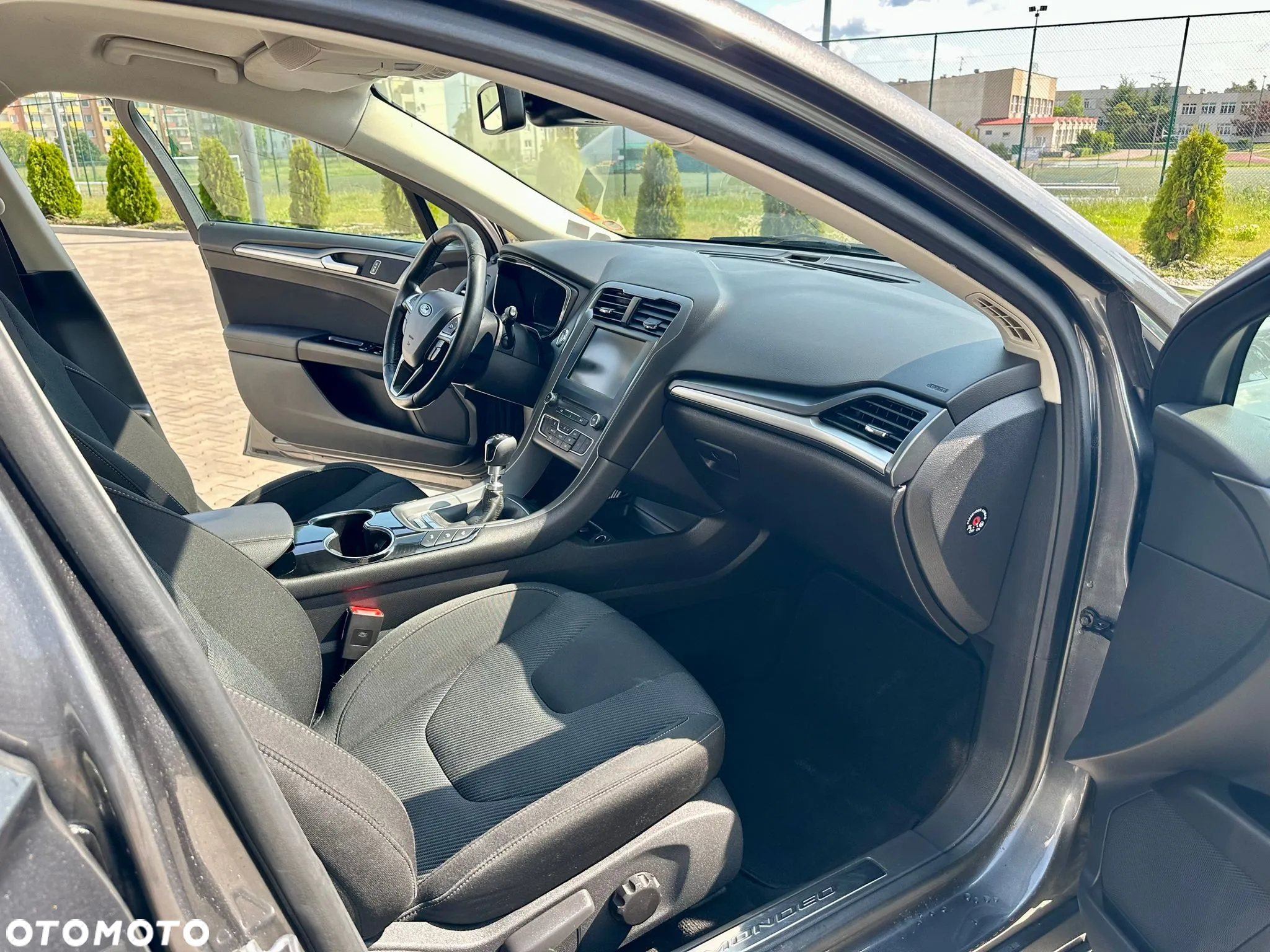 Ford Mondeo 1.5 EcoBoost Ambiente Plus - 11