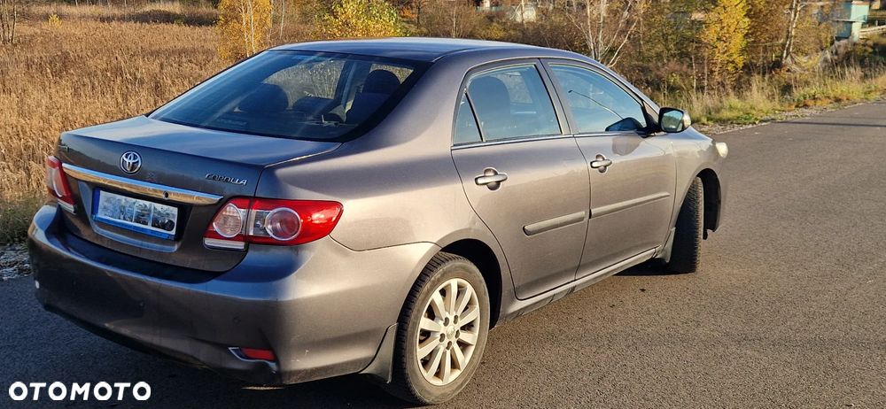 Toyota Corolla 1.6 Luna - 7