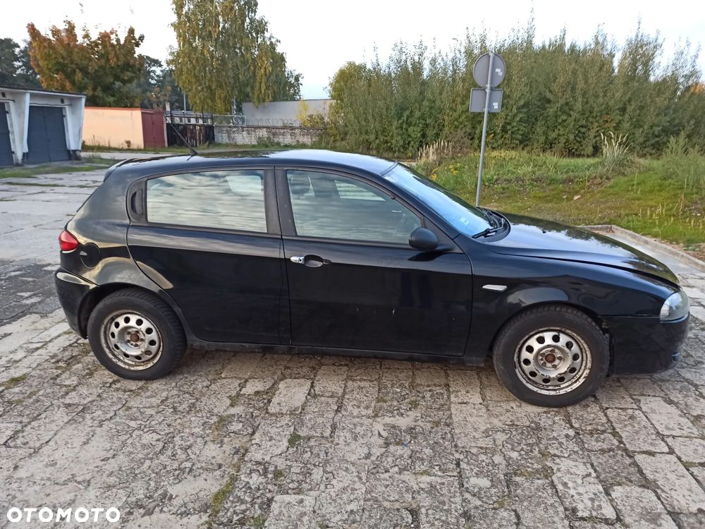 Alfa Romeo 147 - 5