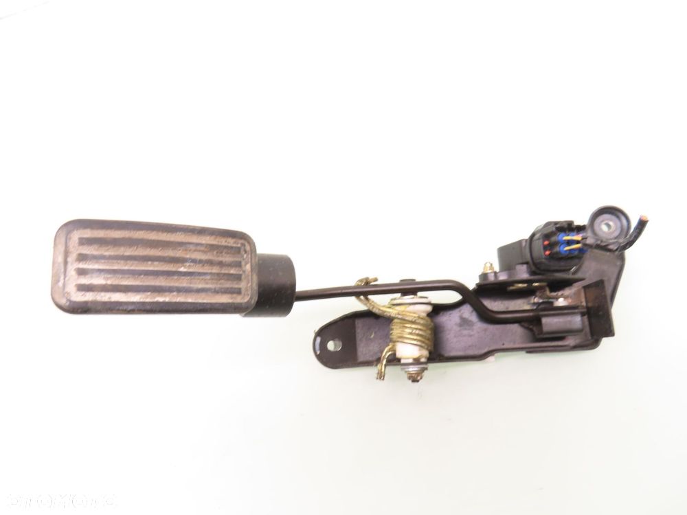 POTENCJOMETR GAZU TOYOTA RAV 4 II 2.0 D-4D 7801042020 8928133010 - 1