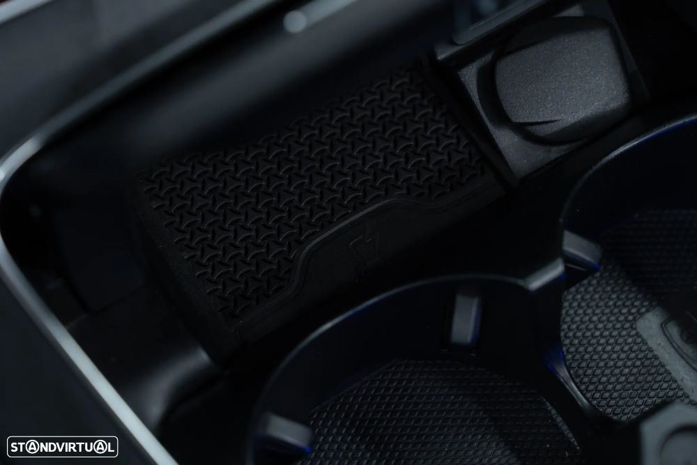 Mercedes-Benz E 220 d Cabrio 9G-Tronic AMG Line - 56