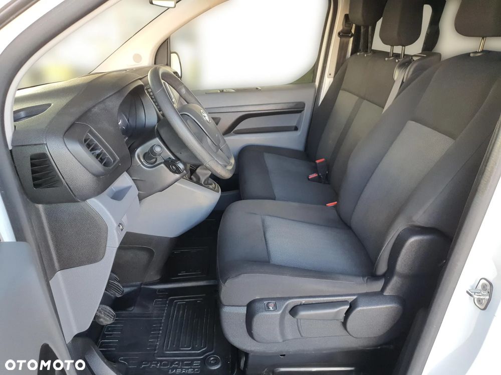 Toyota proace - 10