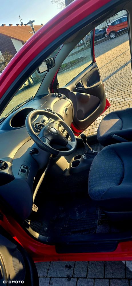 Toyota Yaris 1.0 Base - 17