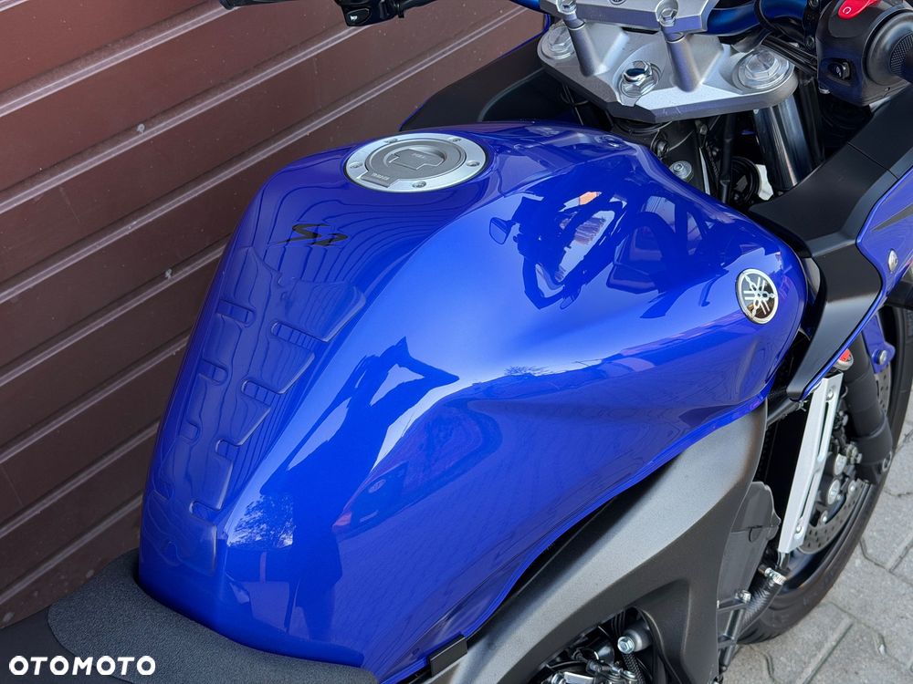 Yamaha FZ6 - 17