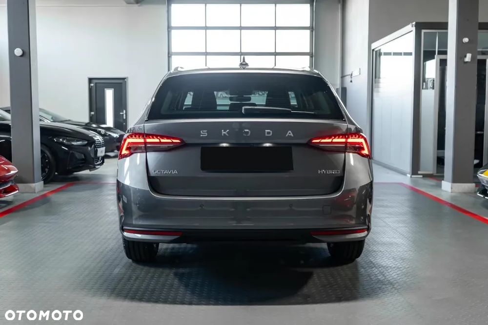 Skoda Octavia 1.5 TSI mHEV Drive Selection DSG - 9