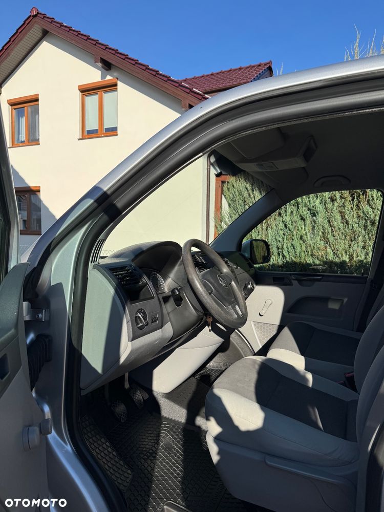 Volkswagen Transporter - 8