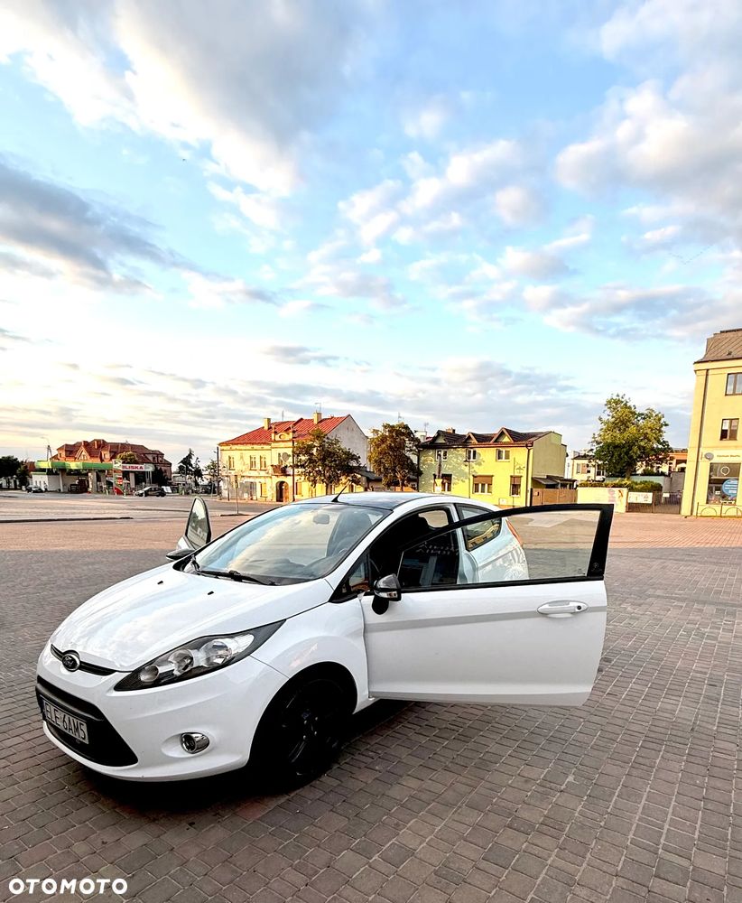 Ford Fiesta 1.25 Ambiente - 1