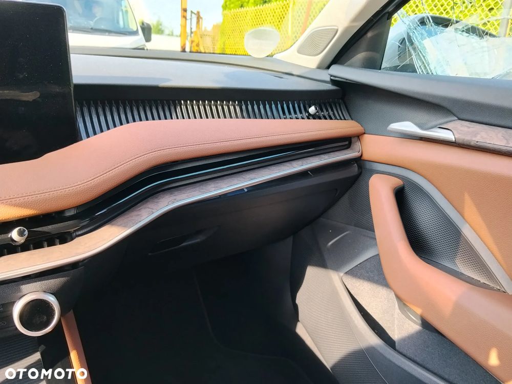Skoda Superb 1.5 TSI Plug-in Hybrid L&K DSG - 11