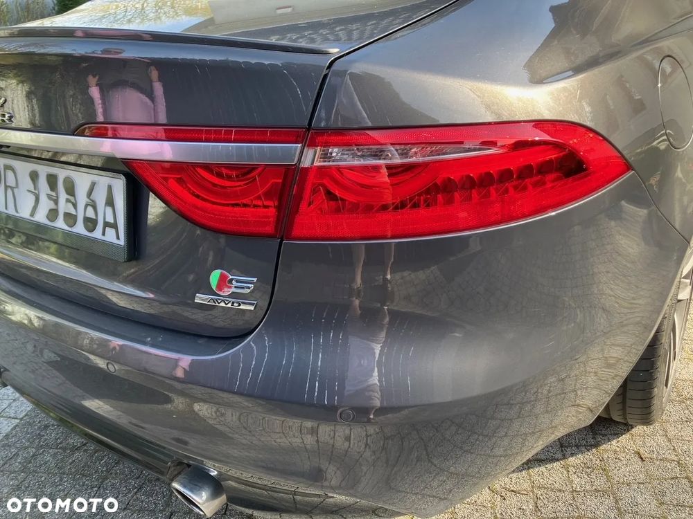Jaguar XF 3.0 V6 AWD S - 10