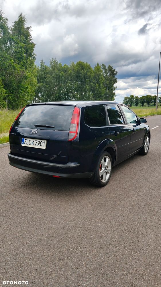 Ford Focus 1.6 TDCi Ghia - 5