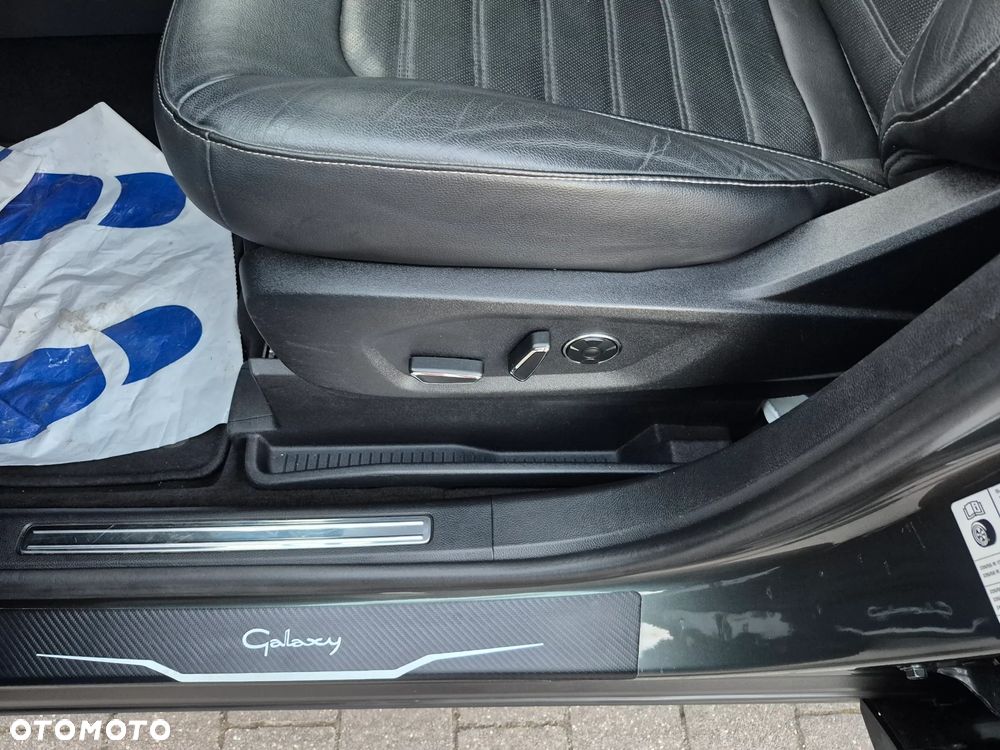 Ford Galaxy 2.0 TDCi Business - 17
