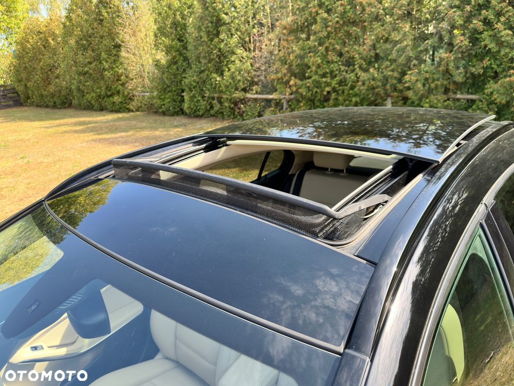 Mercedes-Benz GLA 250 4-Matic AMG Line - 3