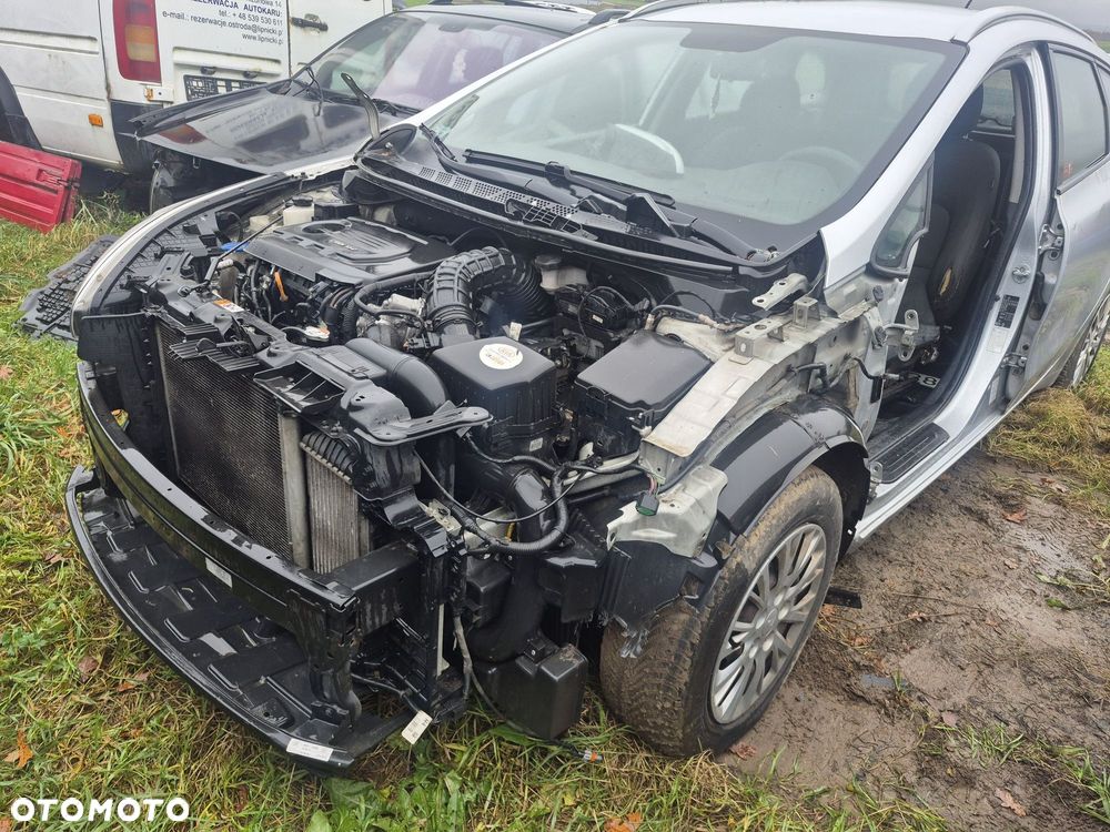 Kompletny pas przedni wzmocnienie czołowe kia ceed II 1.4 crdi