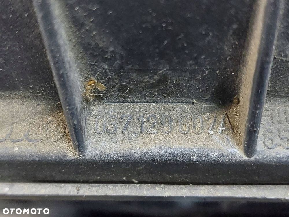 OBUDOWA FILTRA POWIETRZA AUDI 80 B4 2.0 8V ABK 037129607A - 2
