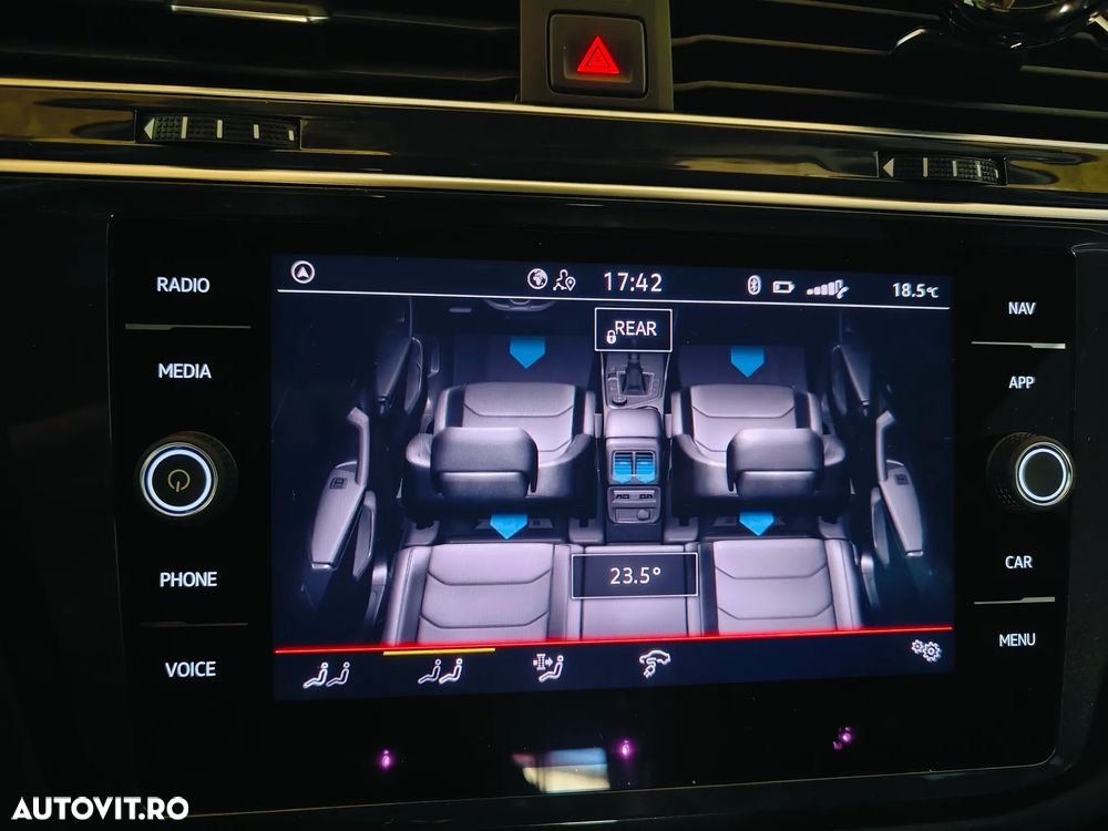 Volkswagen Tiguan - 32