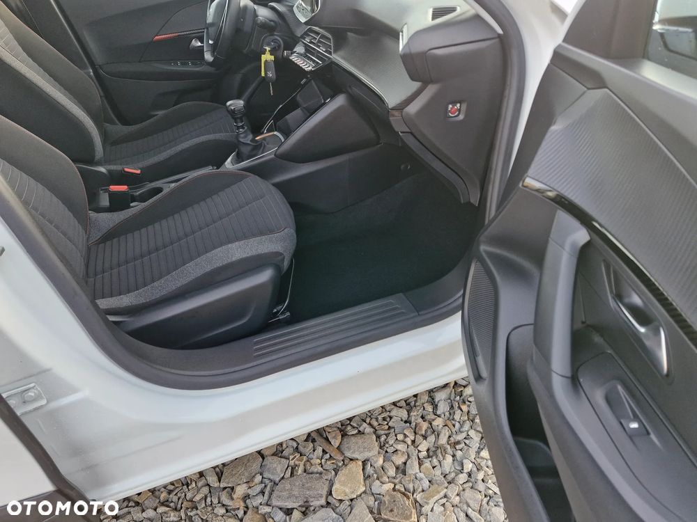 Peugeot 2008 - 16