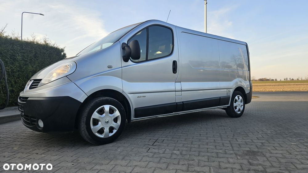 Renault Trafic - 16