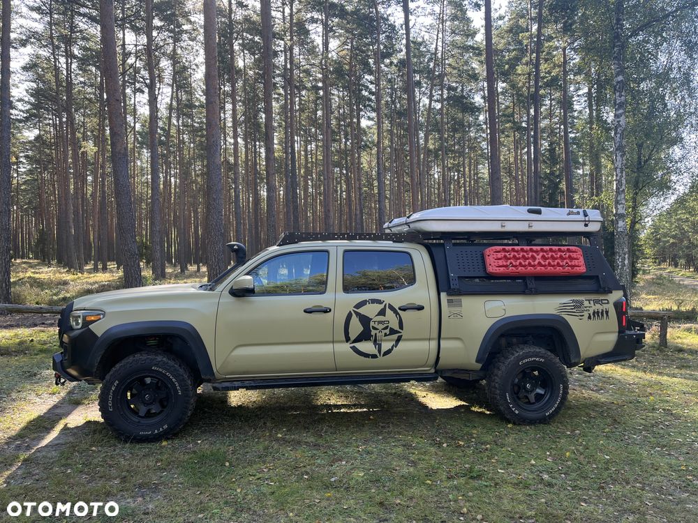 Toyota Tacoma - 30