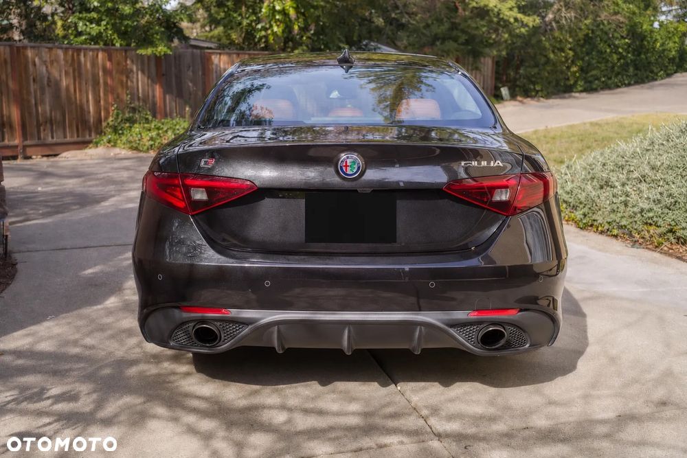 Alfa Romeo Giulia 2.0 Turbo Veloce - 9