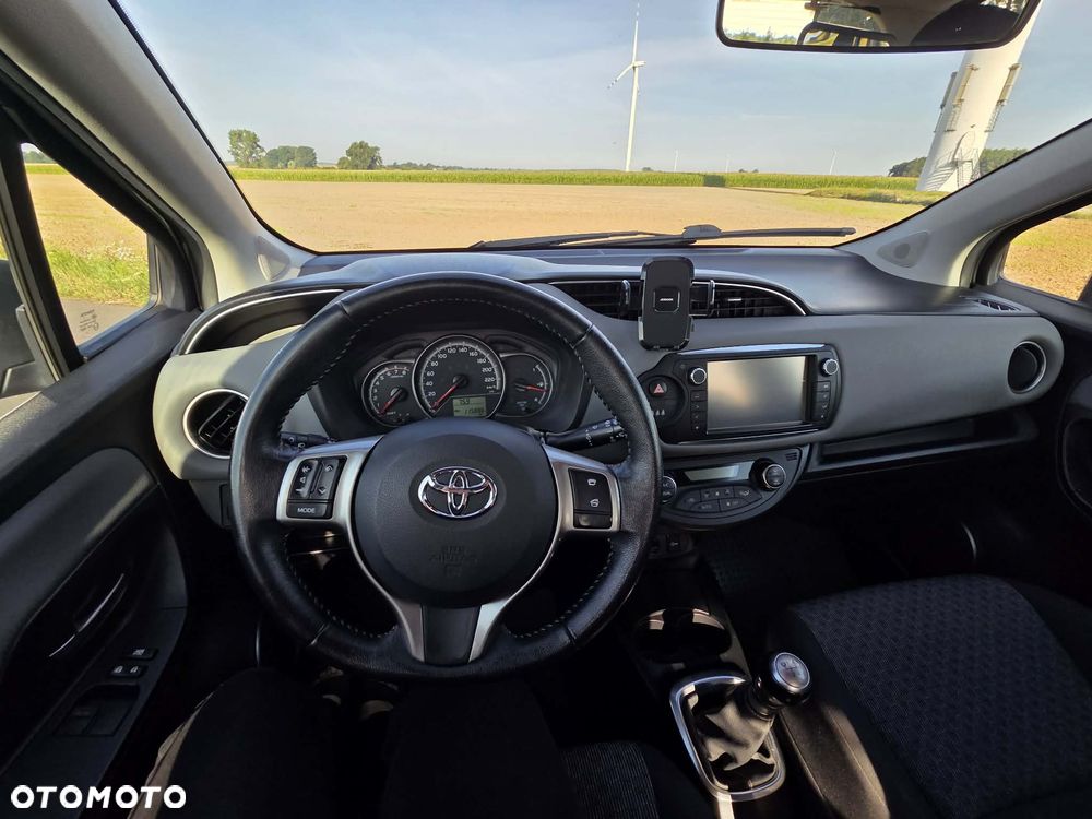 Toyota Yaris 1.33 Premium - 16