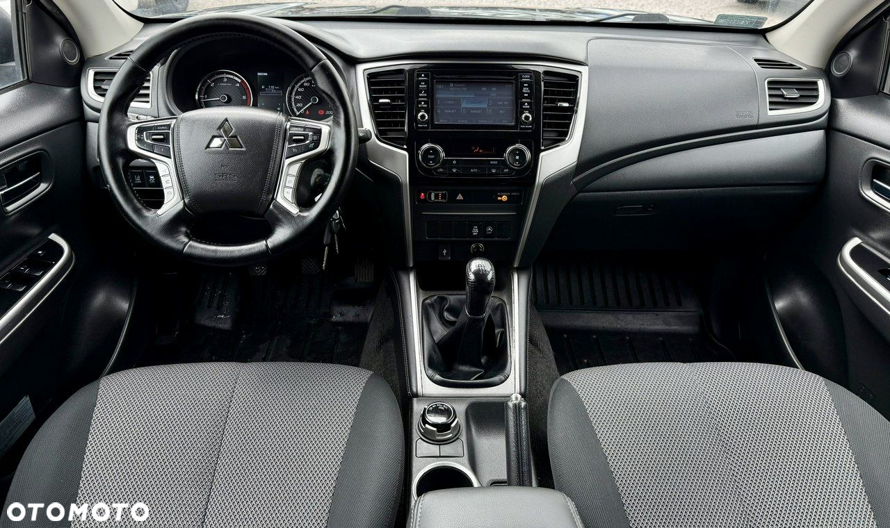 Mitsubishi L200 - 11