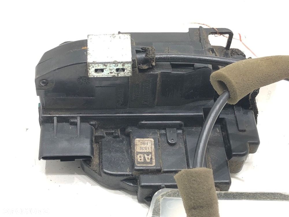 ZAMEK DRZWI PRAWY PRZÓD  INFINITI Q70 (Y51) 2013 - 2022 3.0 175 kW [238 KM] olej napędowy 2013 - - 2