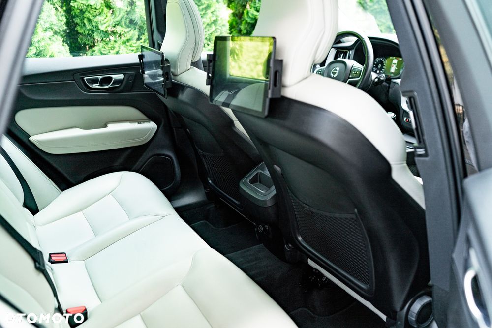 Volvo XC 60 D3 Momentum Pro - 10