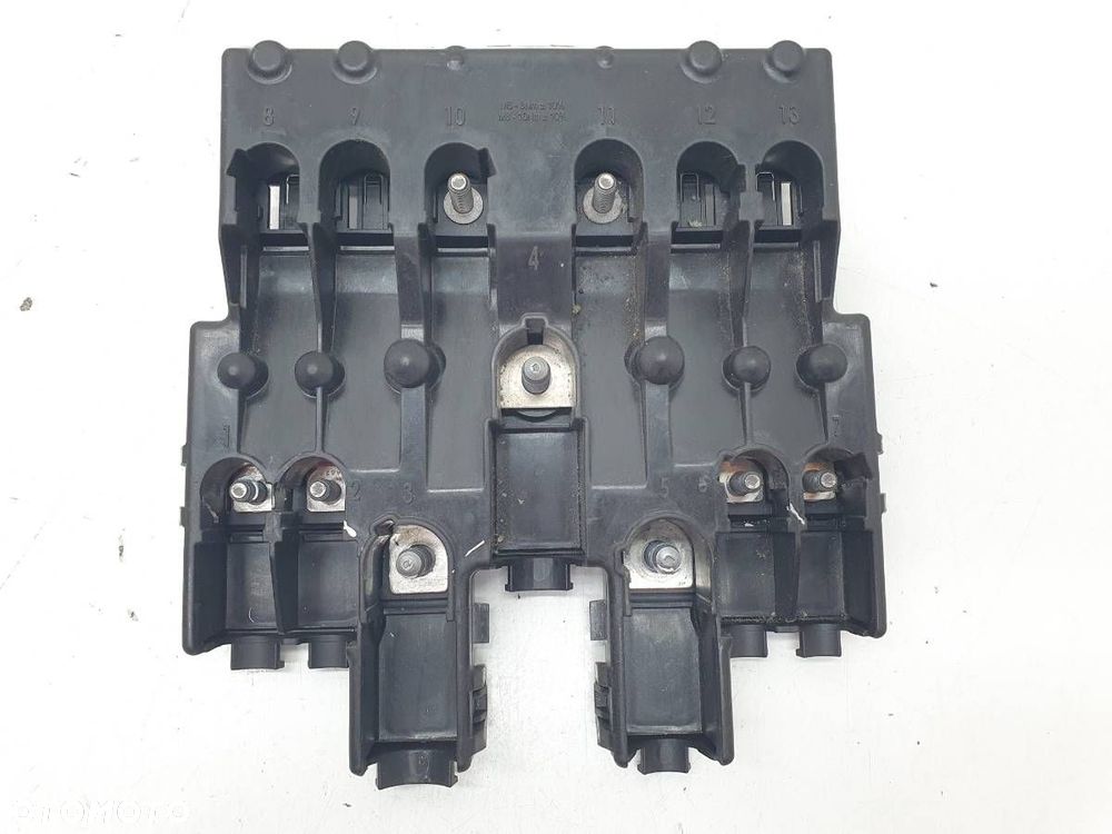 SKRZYNKA BEZPIECZNIKÓW ROZDZIELACZ PRĄDU SPRINTER W907 W910 A9075409482