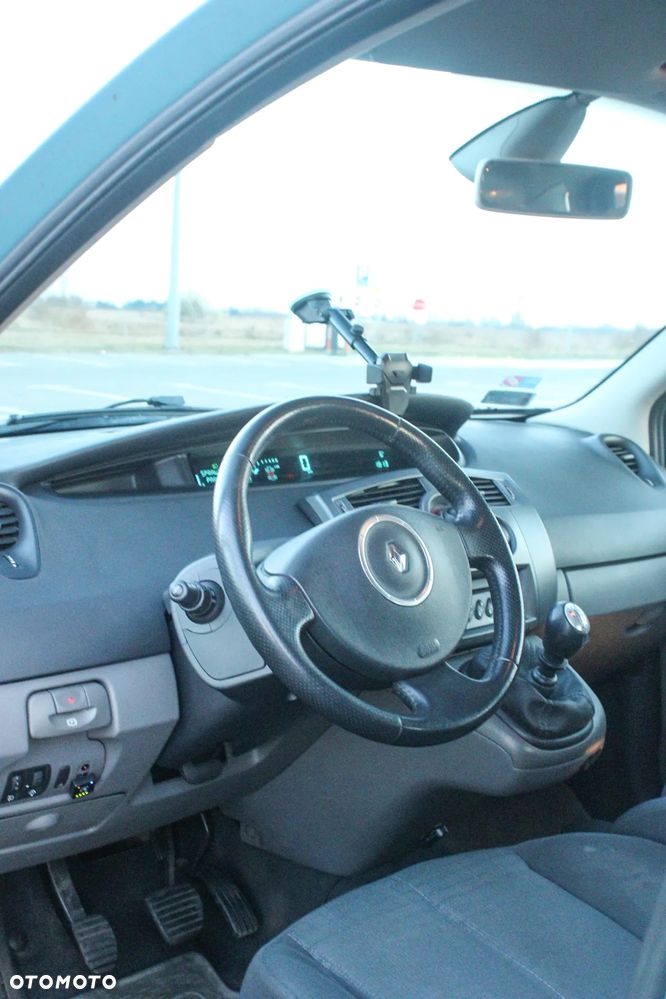 Renault Scenic 1.6 16V Confort Expression - 14