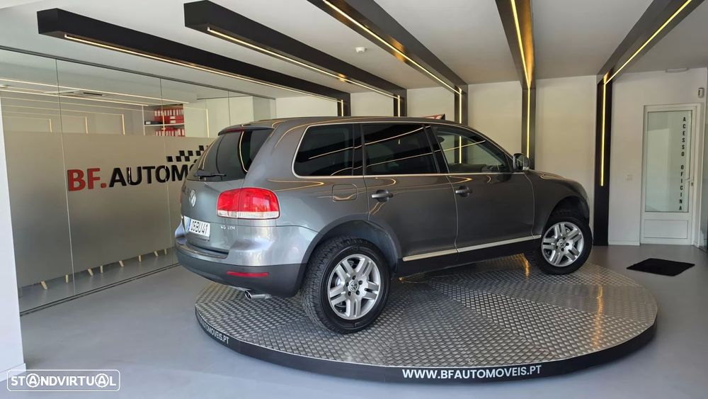 Volkswagen Touareg 3.0 TDI V6 Tiptronic — fotografia 4