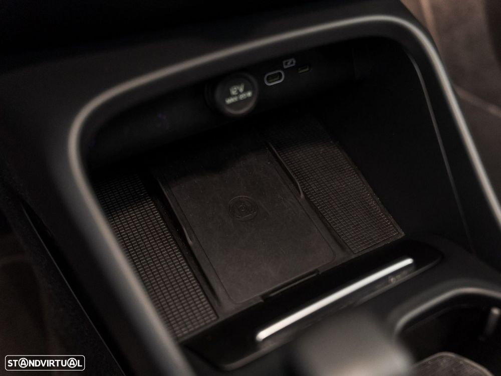 Volvo EX40 82 kWh Single Motor Extended Range Core - 28