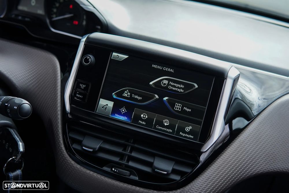 Peugeot 2008 1.2 PureTech Style - 50