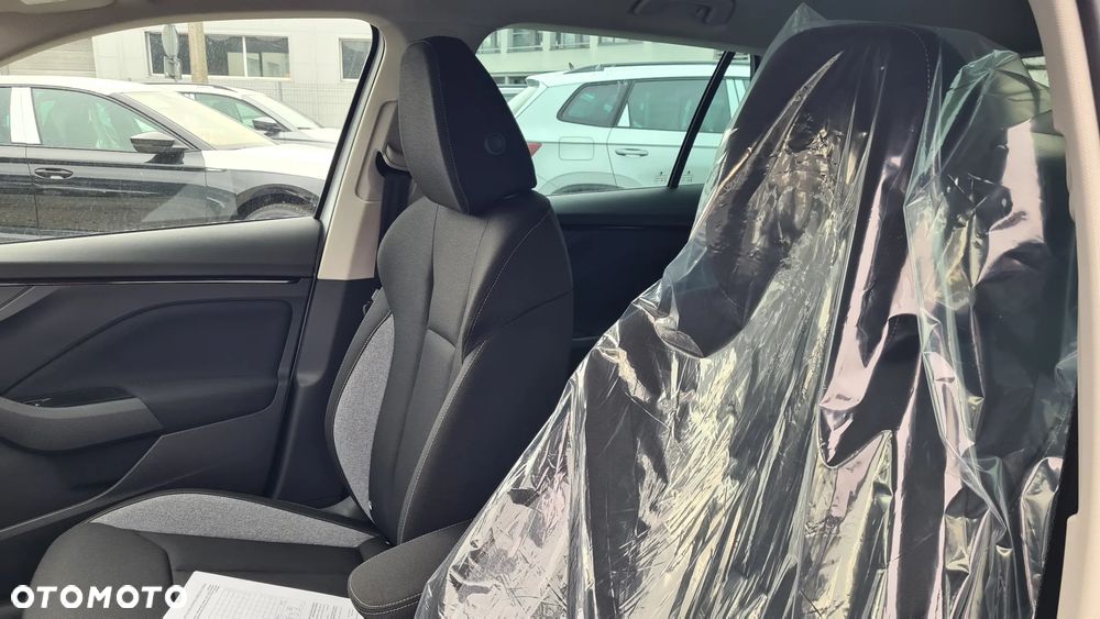 Skoda Kamiq 1.5 TSI Drive DSG - 10