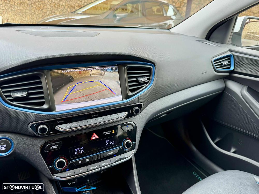 Hyundai Ioniq 1.6 GDI PHEV - 11